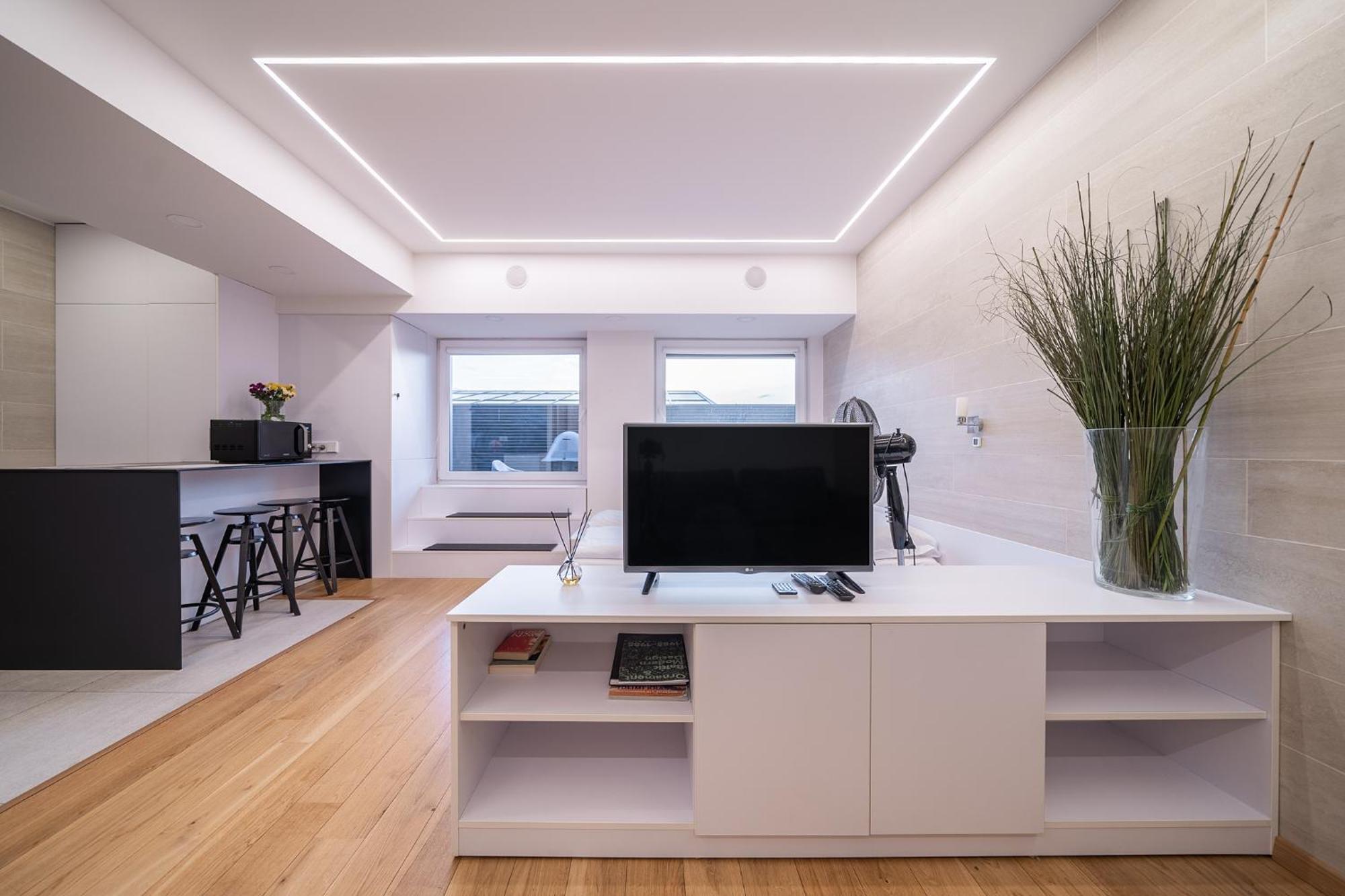 Gyneju Self Check-In Apartments Вильнюс Экстерьер фото