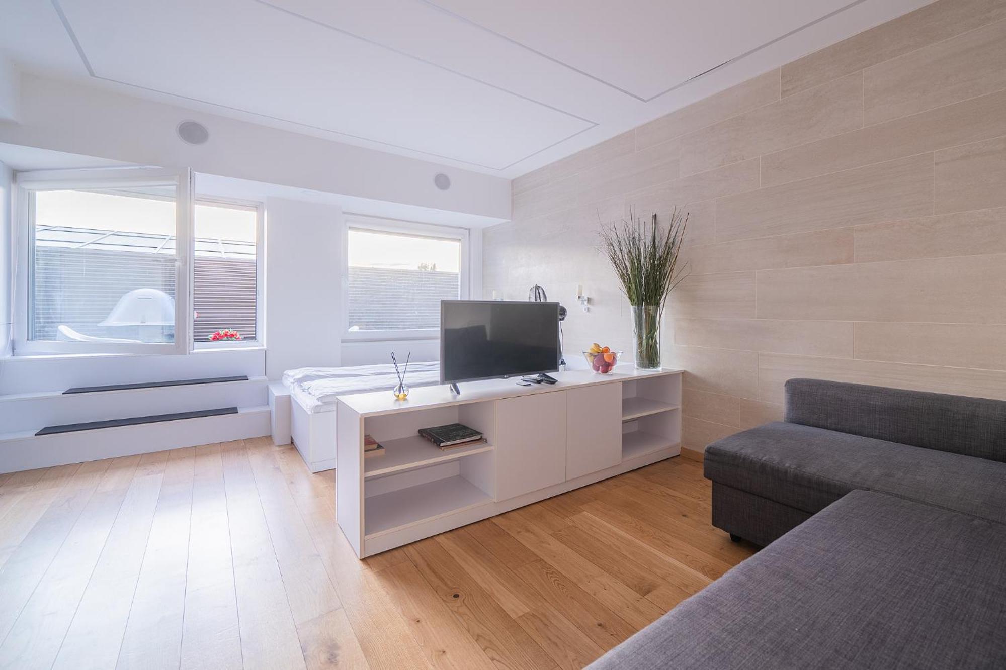 Gyneju Self Check-In Apartments Вильнюс Экстерьер фото