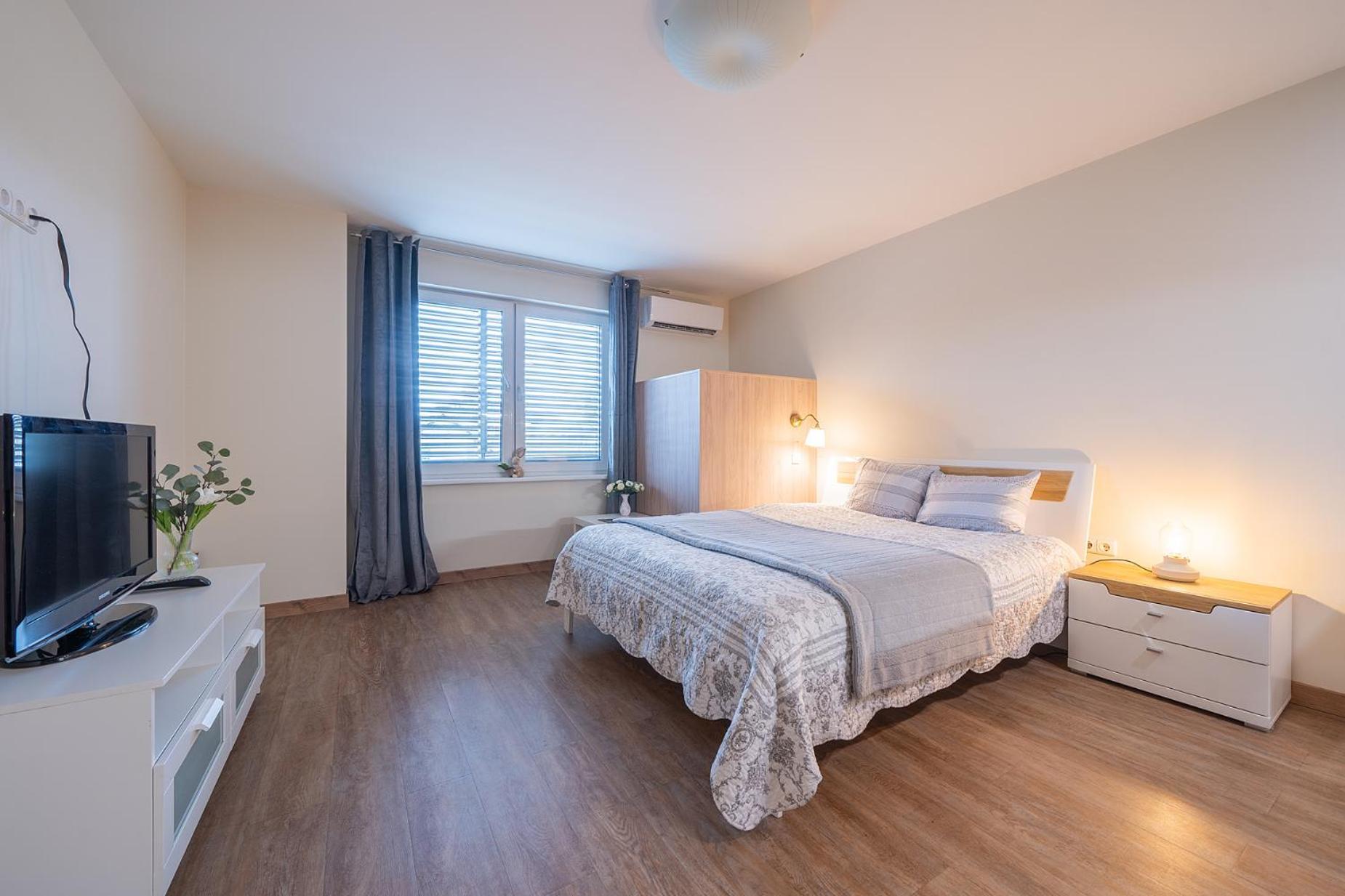 Gyneju Self Check-In Apartments Вильнюс Номер фото