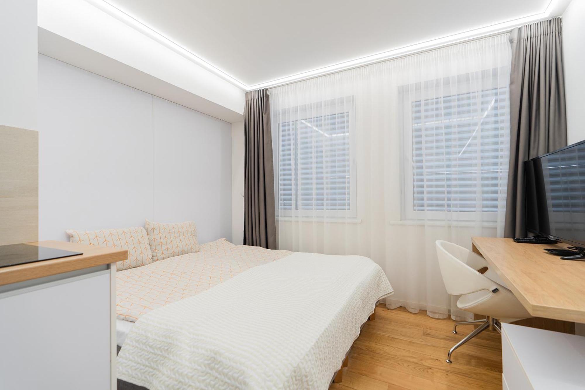 Gyneju Self Check-In Apartments Вильнюс Экстерьер фото